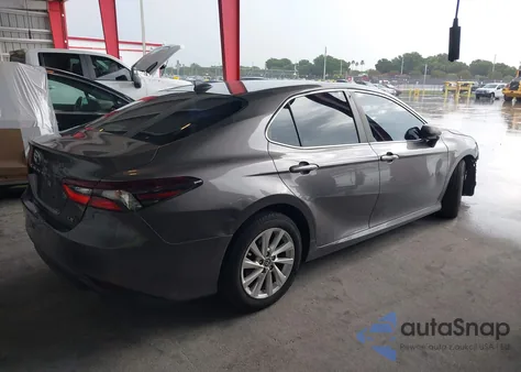 2021 Toyota Camry Le из США, поврежденный, VIN 4T1C11AK9MU441619